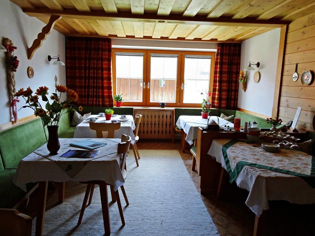 ホテル Haus Christina トリンス エクステリア 写真